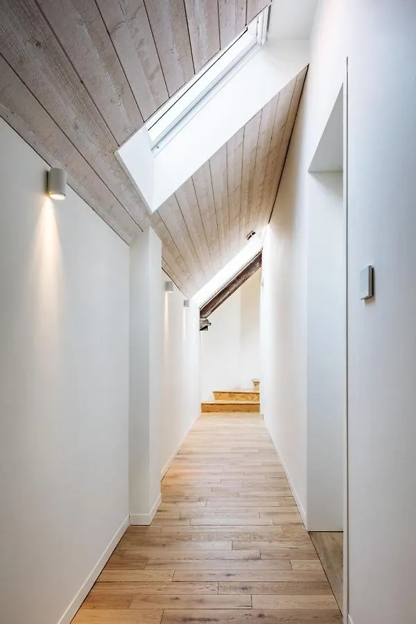B Room Brugge Bed & Breakfast